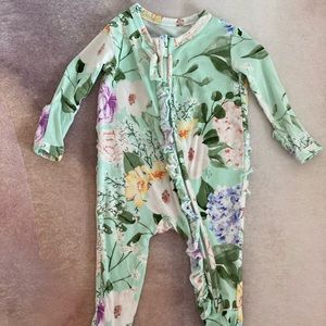 Posh peanut Erin footie